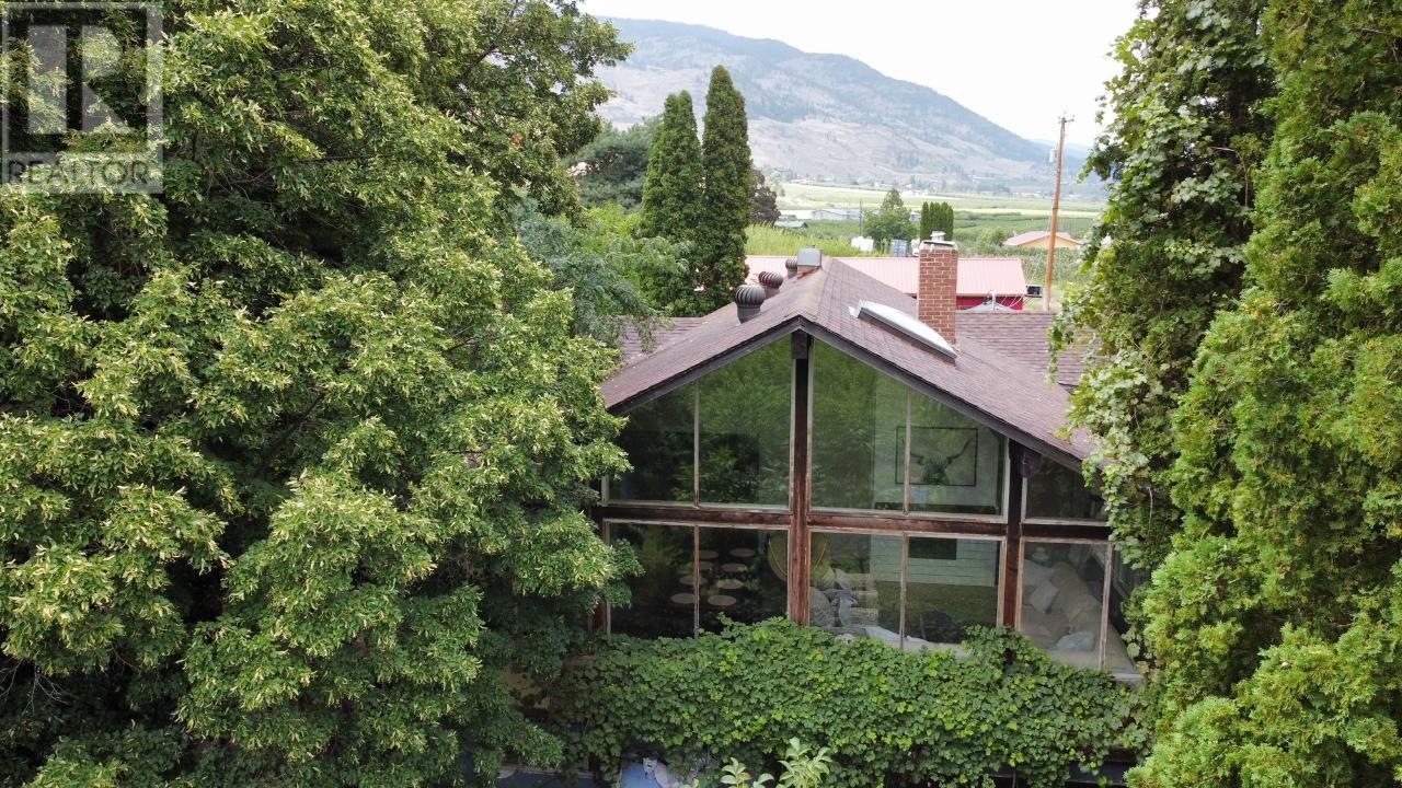 Oliver Rural Other for sale:  5 bedroom 2,660 sq.ft. (Listed 2025-06-24)