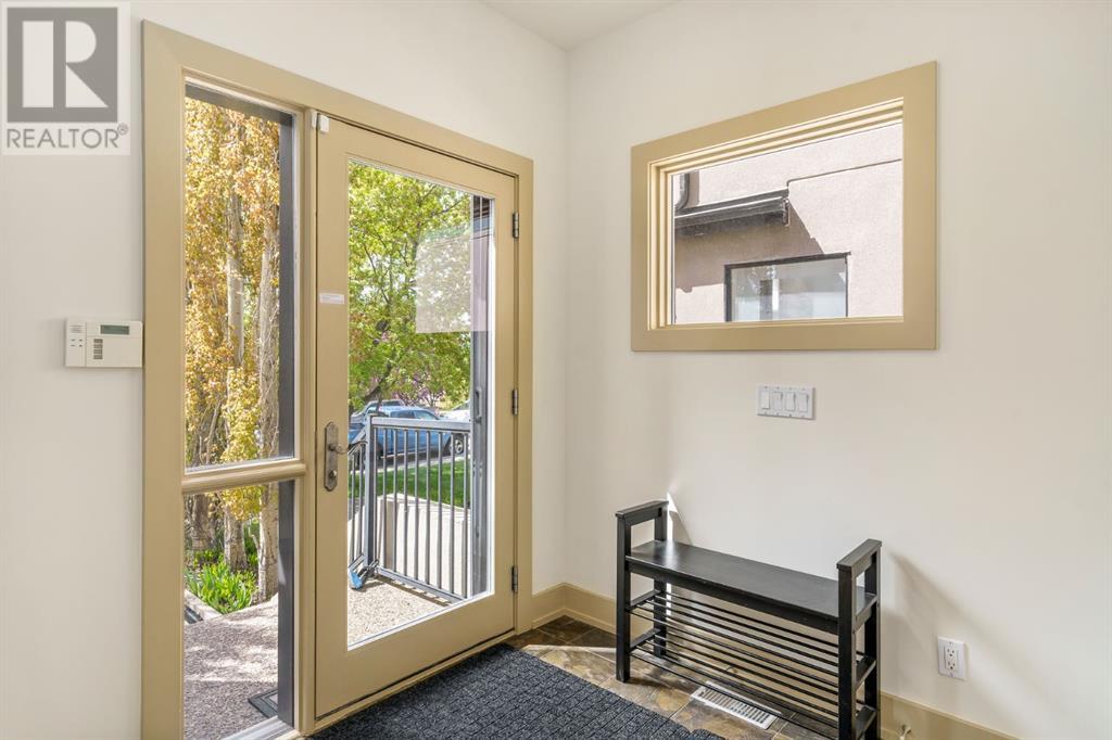 Property at 2134 30 Avenue SW image 4