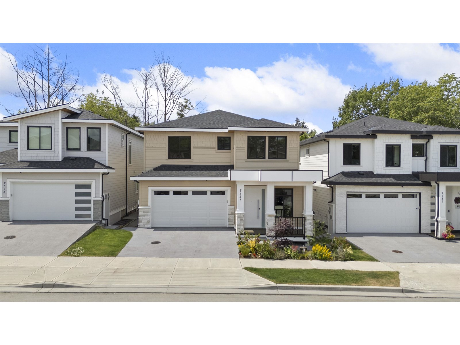 Property at 7527 205 STREET image 2