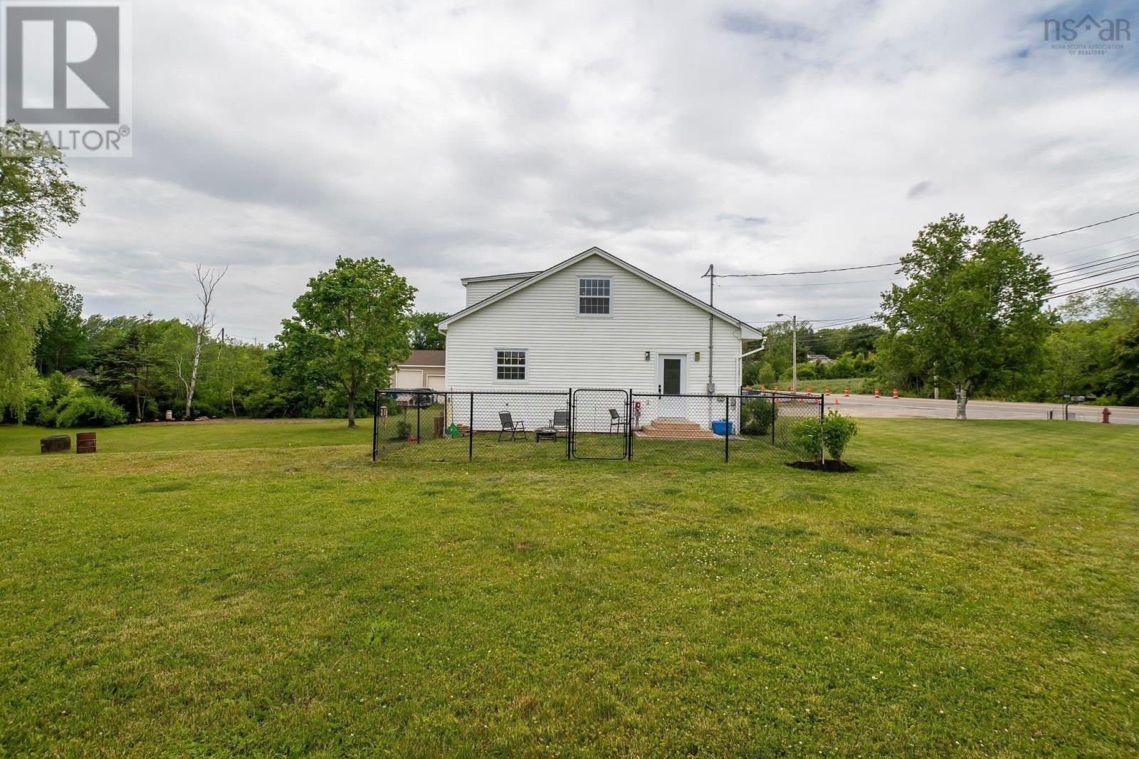 4866 Highway 1, Three Mile Plains, Nova Scotia  B0N 2T0 - Photo 4 - 202515599