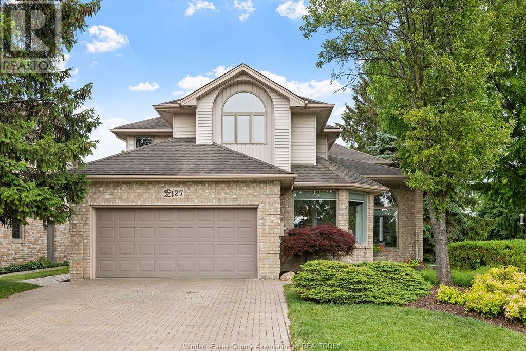 Property at 127 MCMURREN CRESCENT image 2