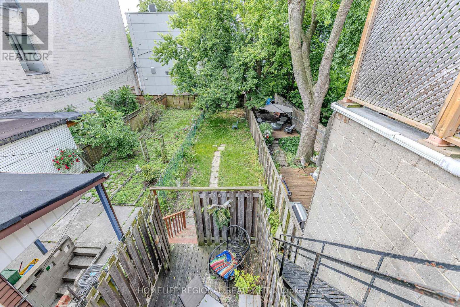 2nd Floor - 1573 Dundas Street W, Toronto, Ontario  M6K 1T9 - Photo 18 - C12242110