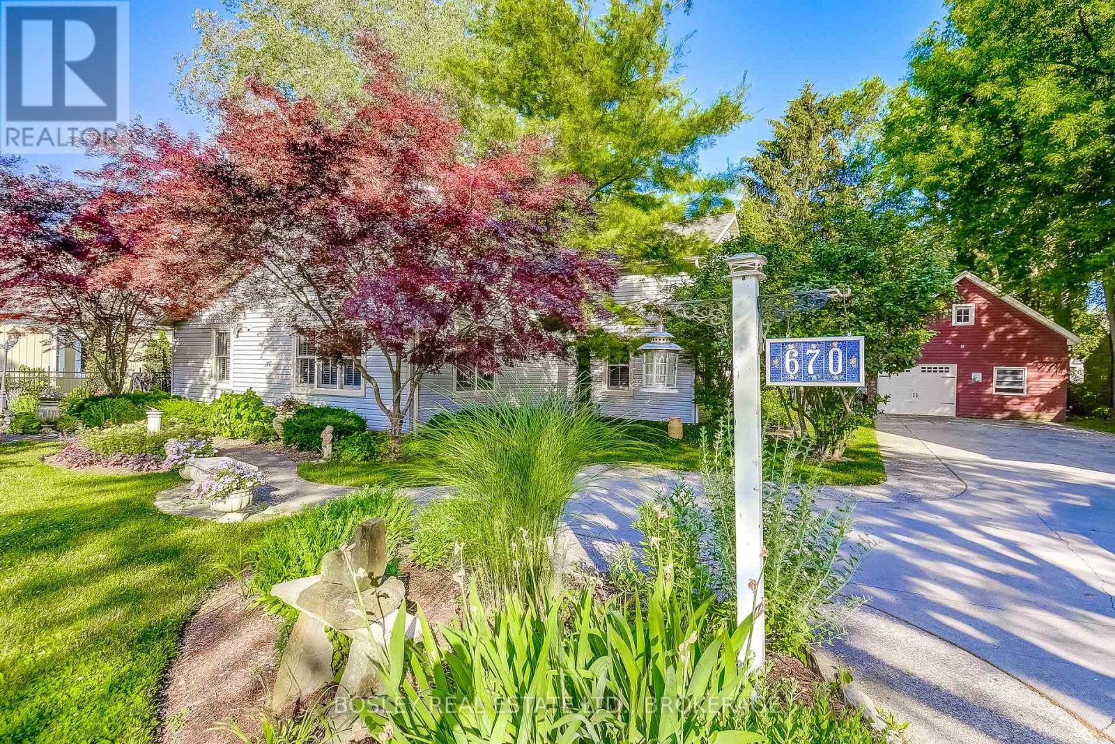 Property at 670 KING STREET image 1