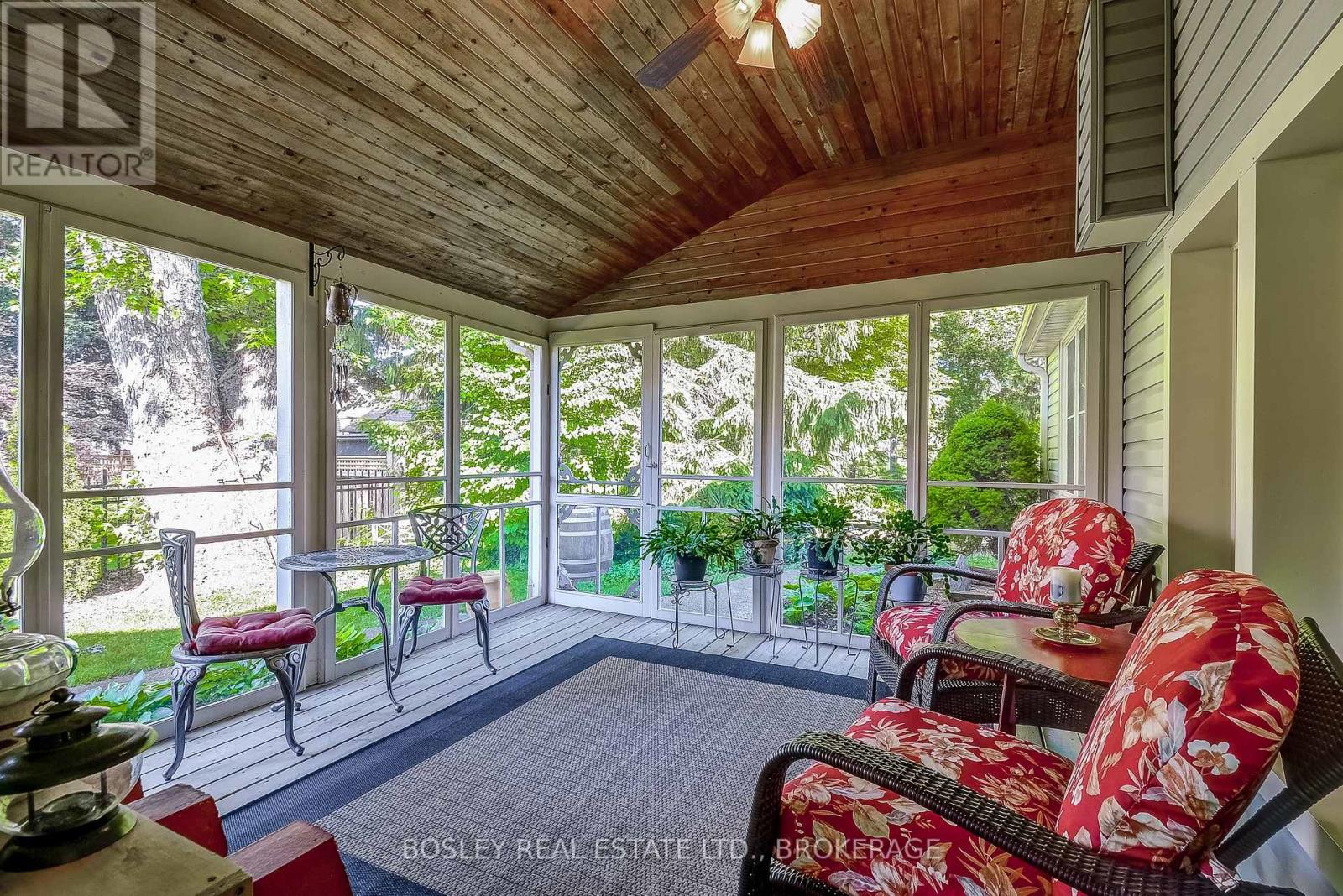 670 King Street, Niagara-On-The-Lake (Town), Ontario  L0S 1J0 - Photo 12 - X12242263