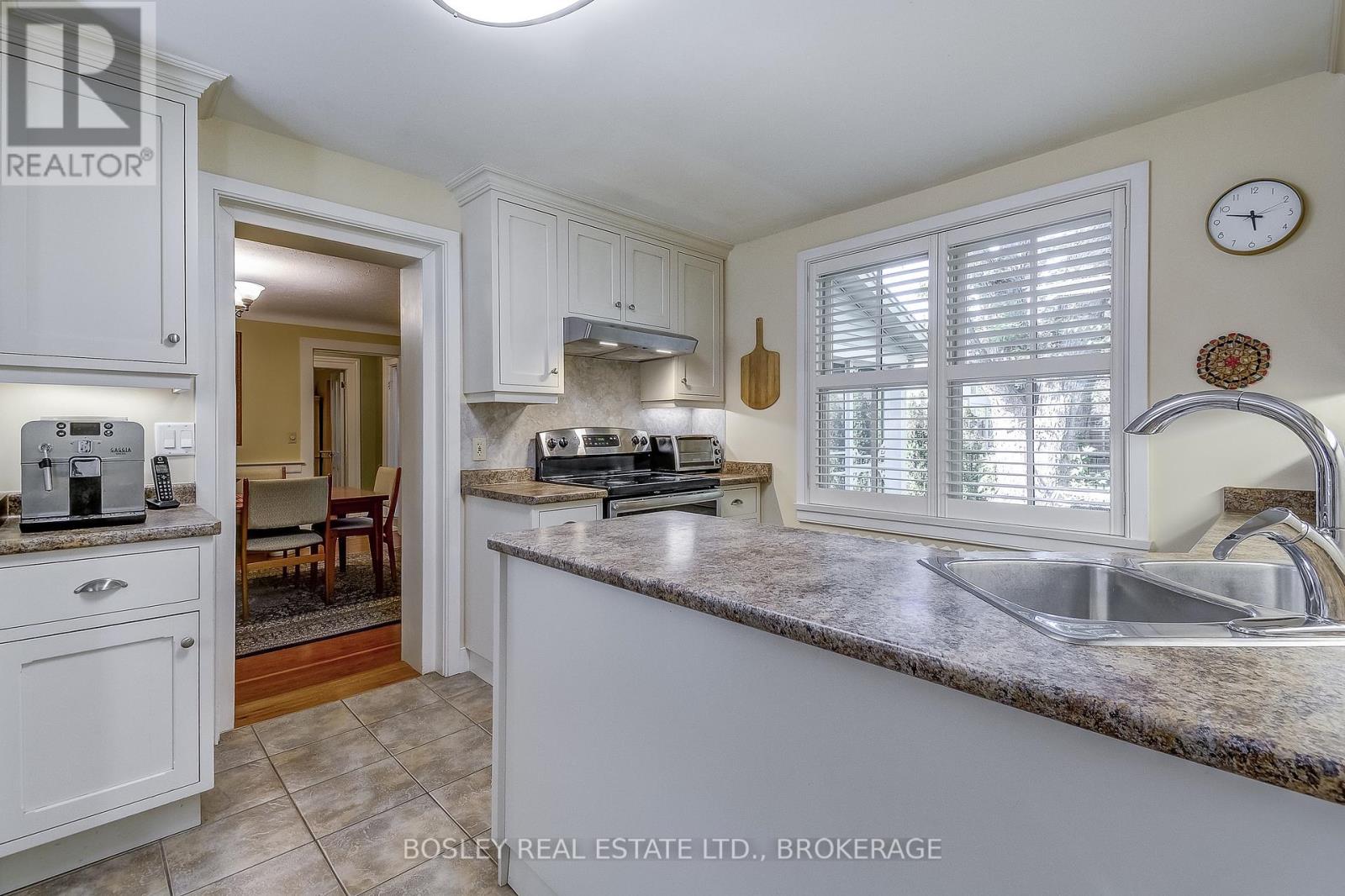 670 King Street, Niagara-On-The-Lake (Town), Ontario  L0S 1J0 - Photo 14 - X12242263