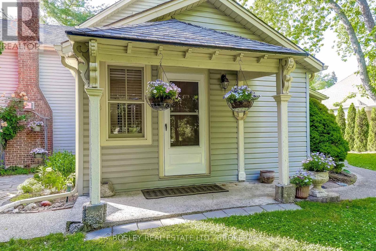 670 King Street, Niagara-On-The-Lake (Town), Ontario  L0S 1J0 - Photo 27 - X12242263