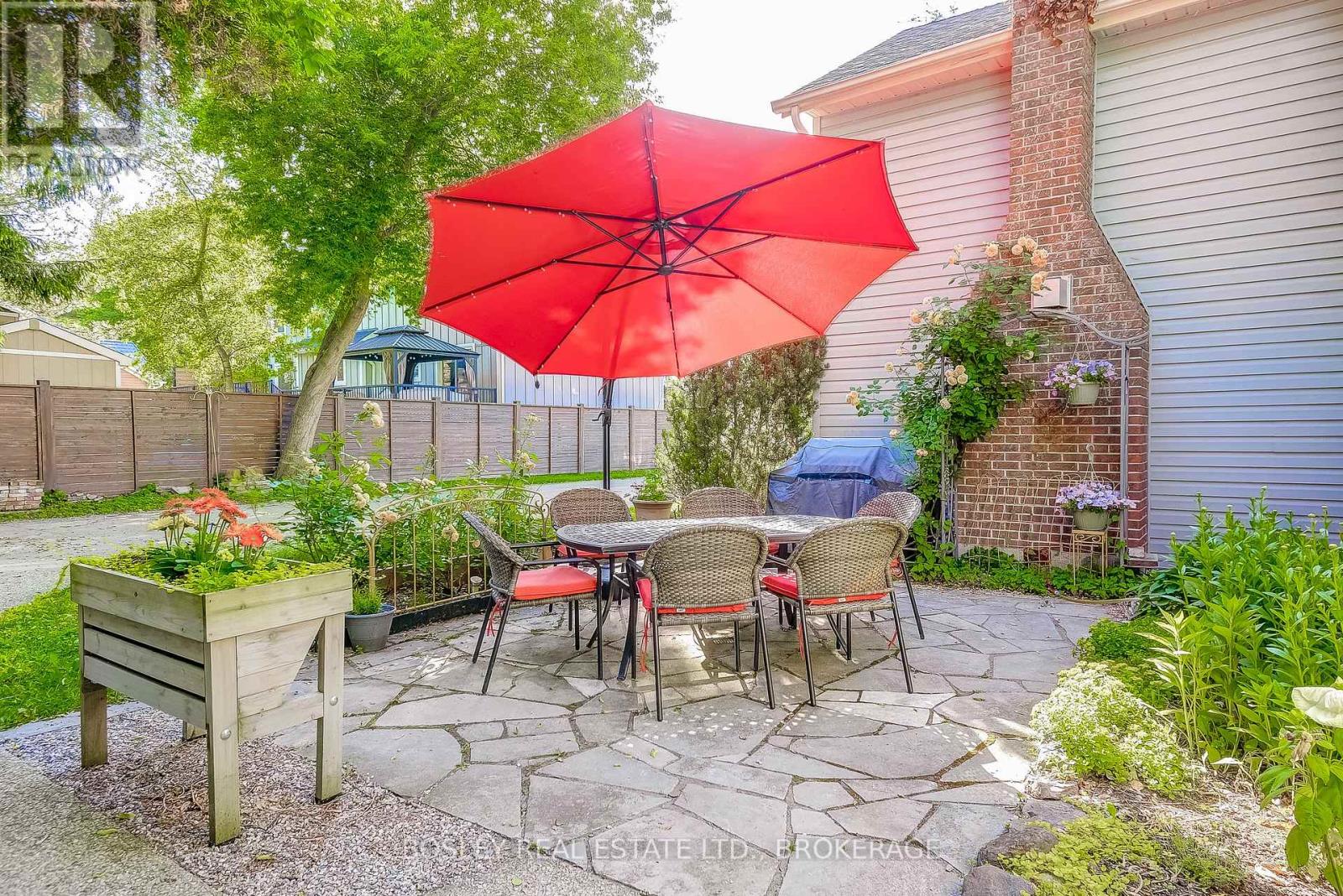 Property at 670 KING STREET image 3