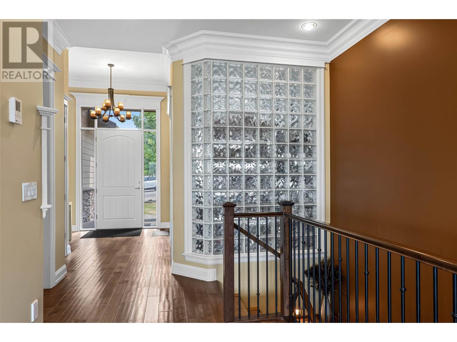 Property at 824 Guerin Creek Way image 4