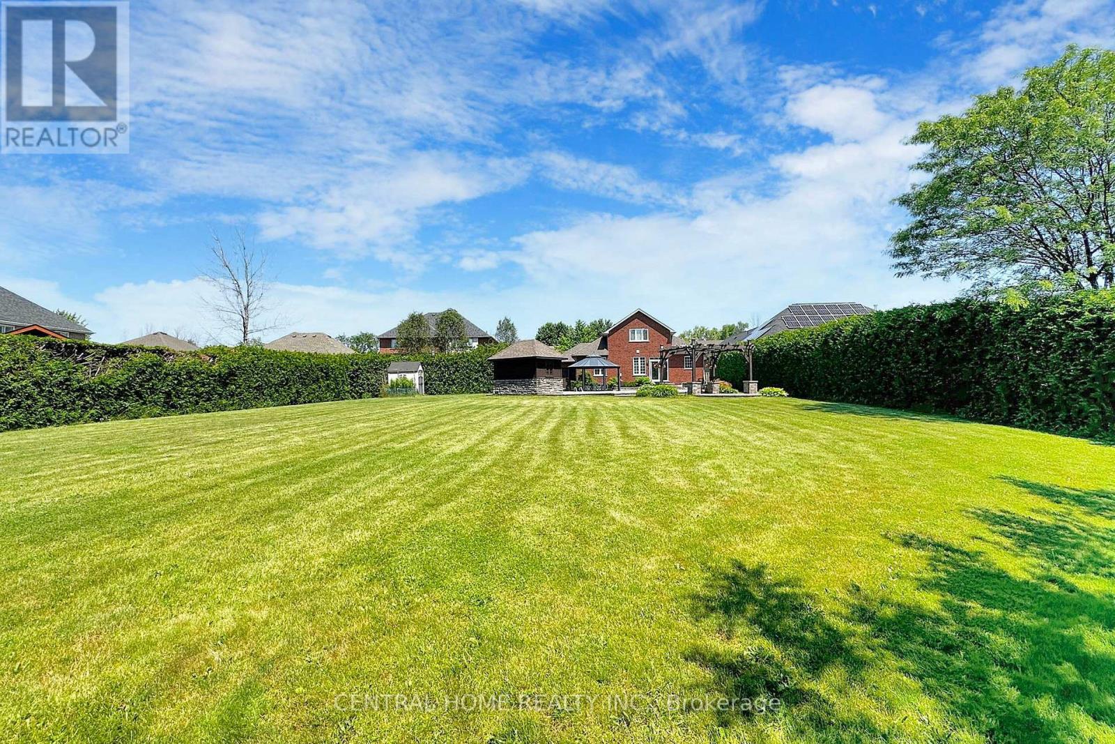 49 Ferncroft Drive, Georgina, Ontario  L4P 4B8 - Photo 22 - N12242184