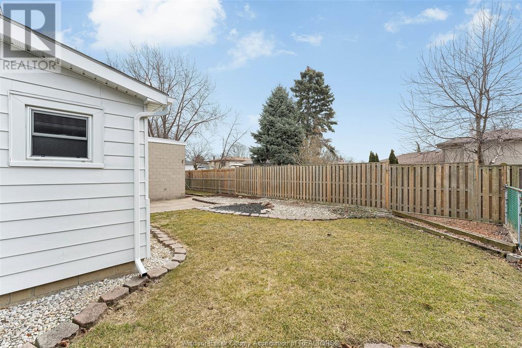 366 St.charles, Lakeshore, Ontario  N0R 1A0 - Photo 15 - 25015975