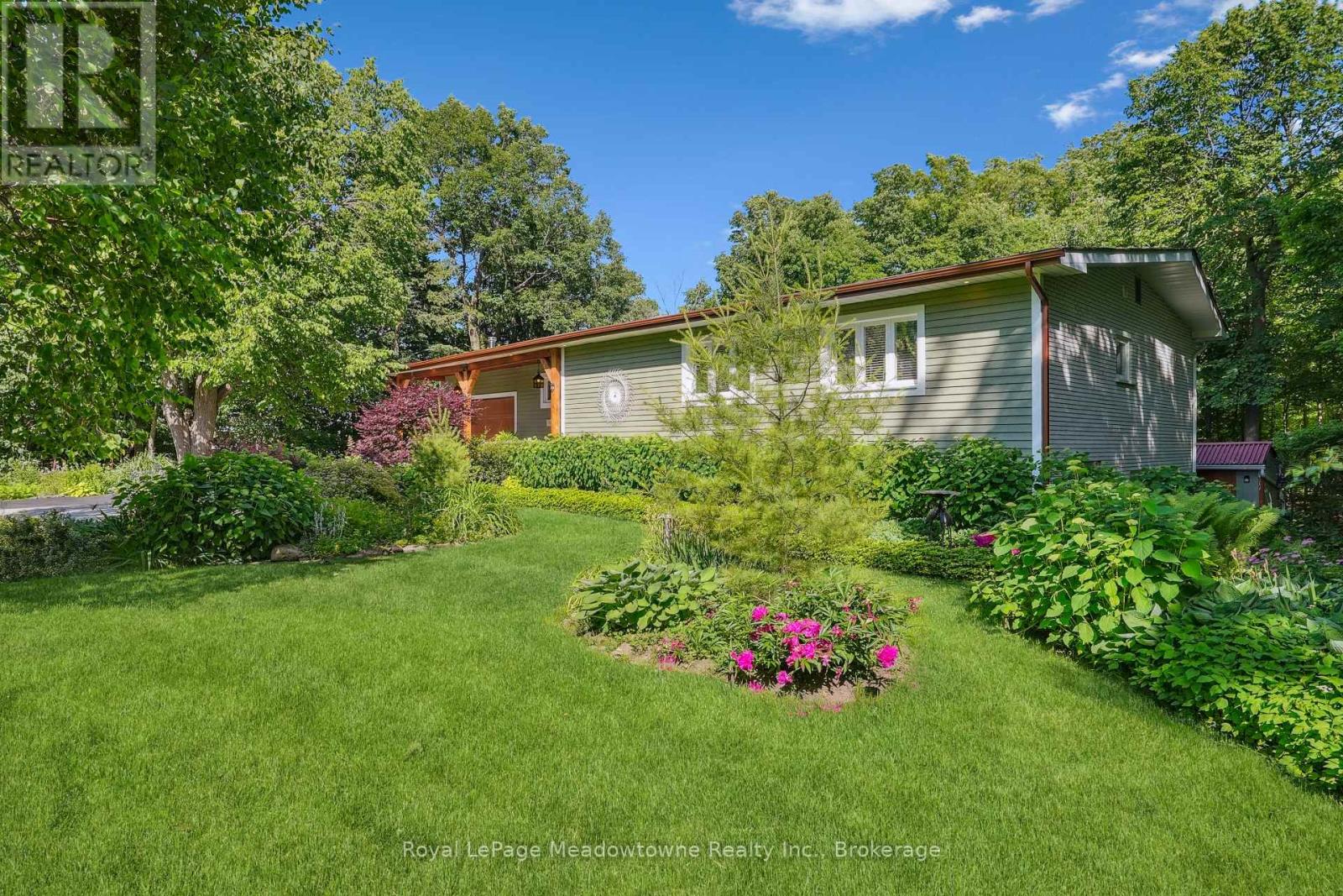 9878 15 Side Road, Halton Hills, Ontario  L9T 2X9 - Photo 5 - W12242203