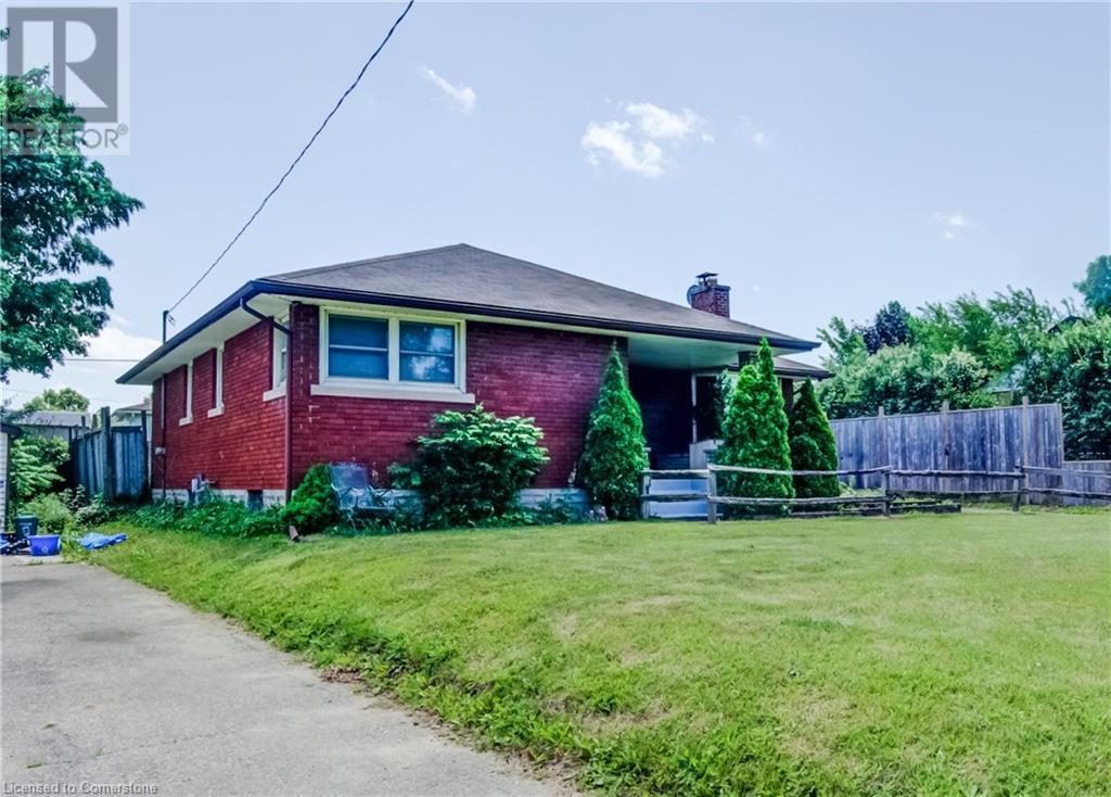 Property at 141 WOODHAVEN Road image 4