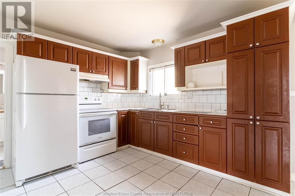 1718 Highland Ave., Windsor, Ontario  N8X 3S1 - Photo 8 - 25015980