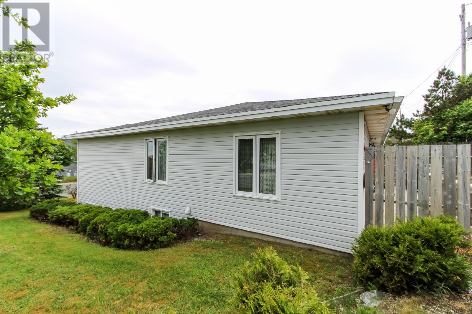 Property at 1 Creston Place image 5