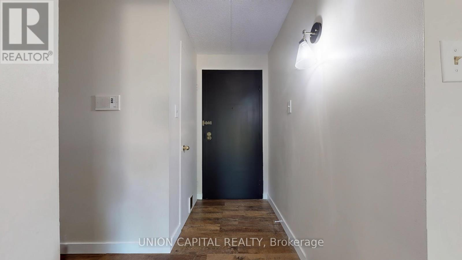 Property at 27 - 43 TAUNTON ROAD E image 5