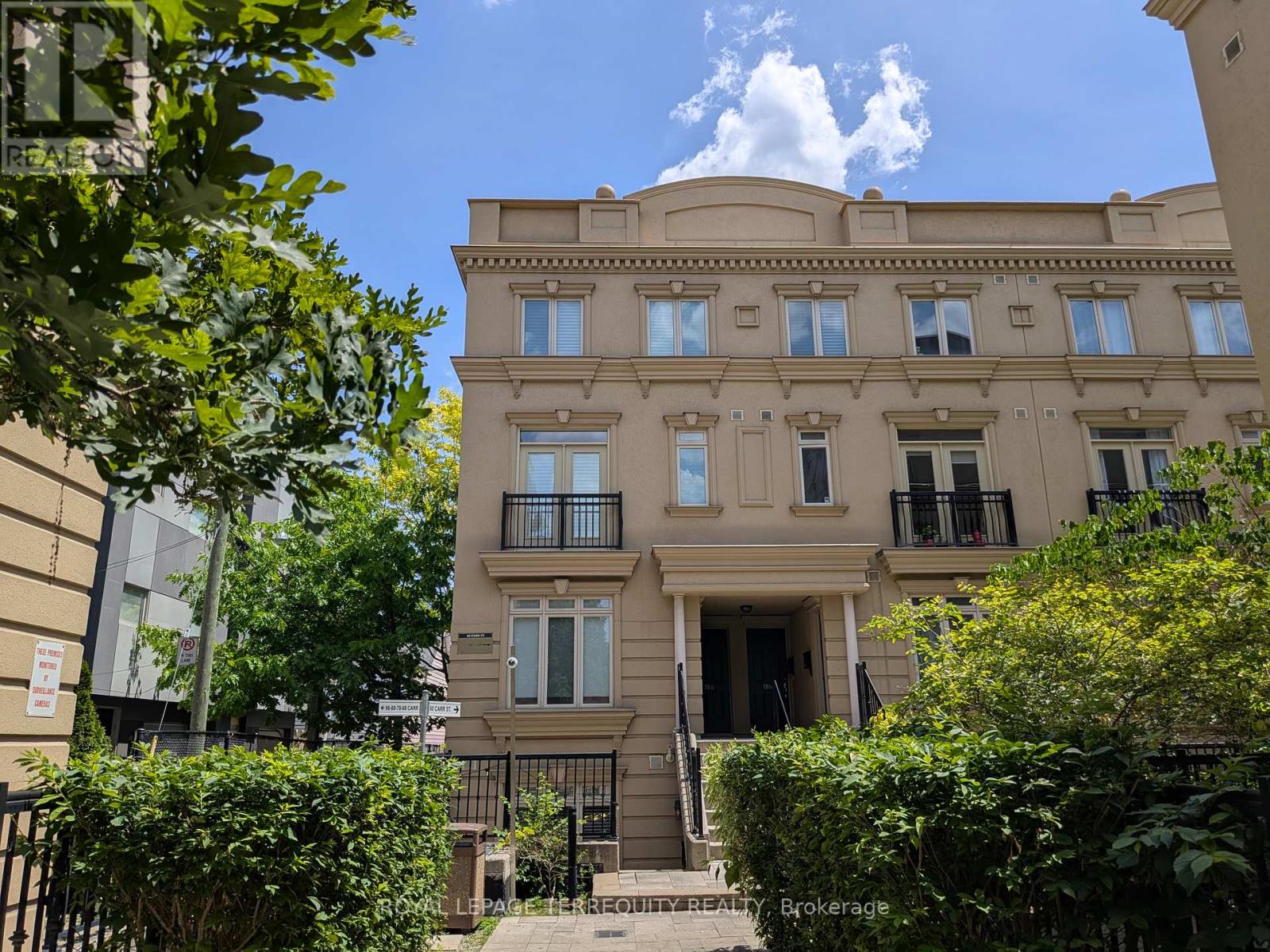 Property at 11 - 60 CARR STREET image 1