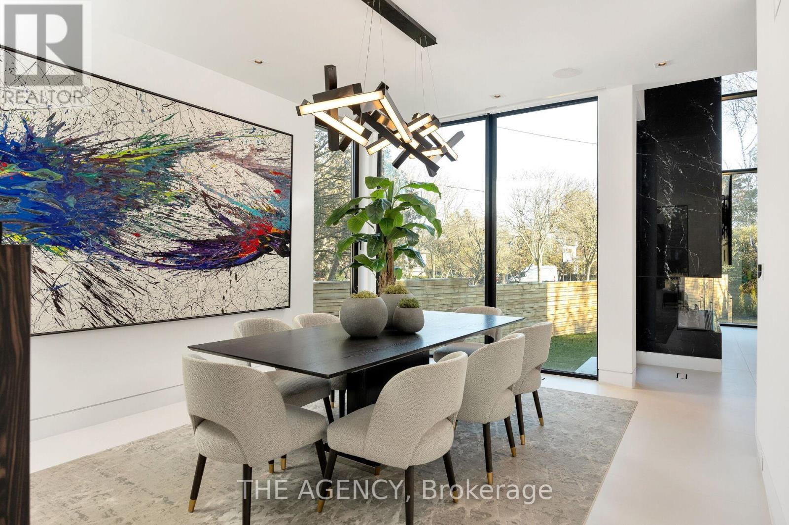 2048 Ardleigh Road, Oakville (Fd Ford), Ontario  L6J 4W8 - Photo 7 - W12239192