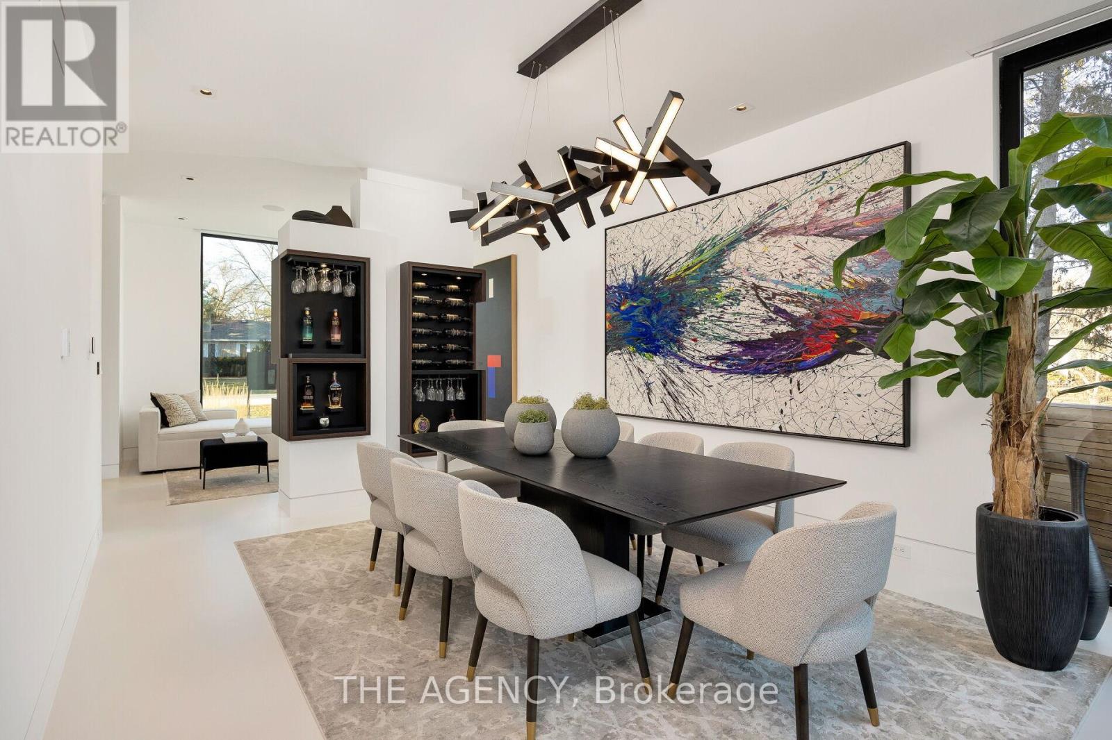 2048 Ardleigh Road, Oakville (Fd Ford), Ontario  L6J 4W8 - Photo 8 - W12239192