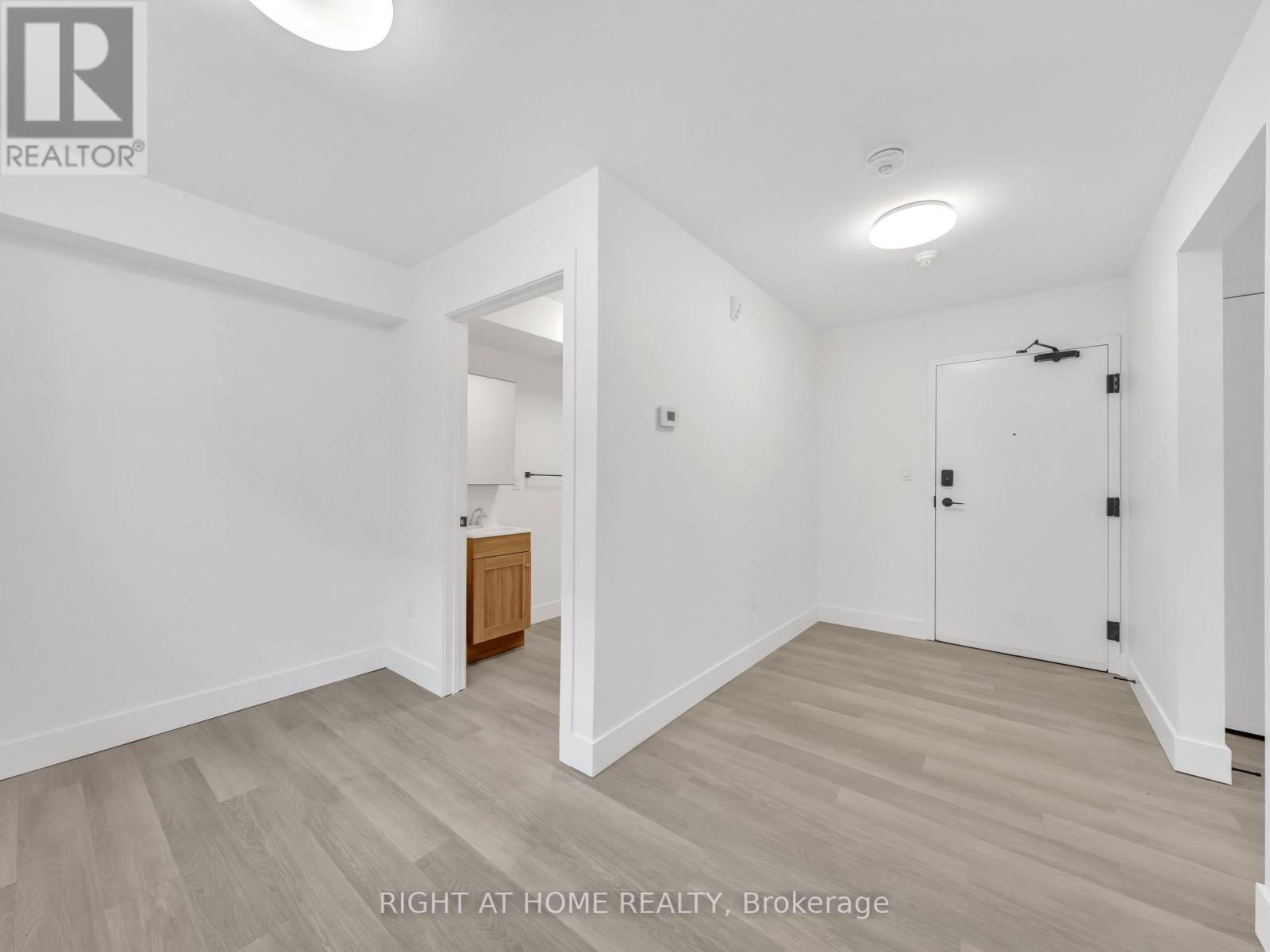 102 - 1804 Drouillard Road, Windsor, Ontario  N8W 3X5 - Photo 4 - X12242300