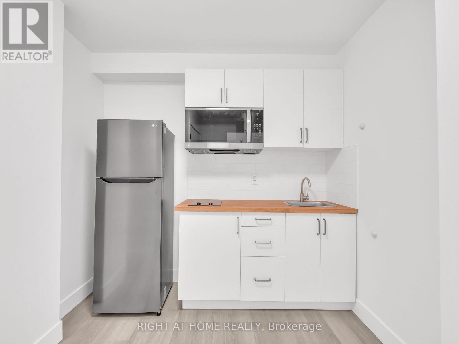 102 - 1804 Drouillard Road, Windsor, Ontario  N8W 3X5 - Photo 9 - X12242300