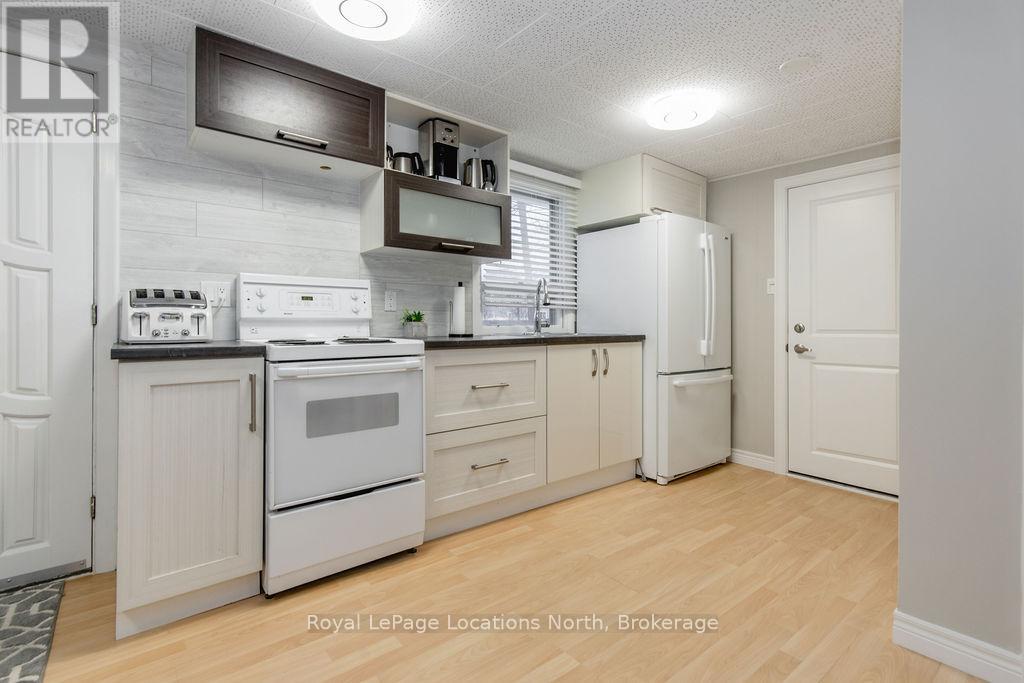 Property at 38 LAIDLAW STREET image 5