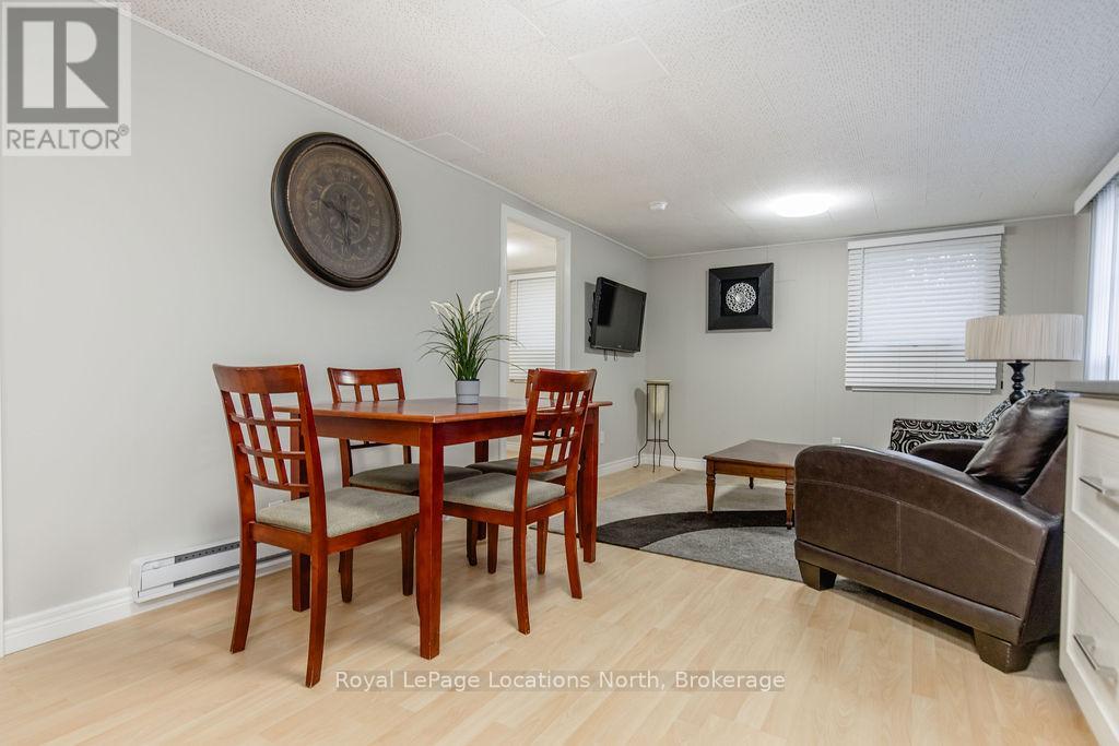38 Laidlaw Street, Wasaga Beach, Ontario  L9Z 2L2 - Photo 8 - S12242397