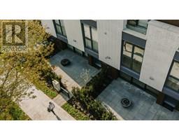 772 W 27TH AVENUE