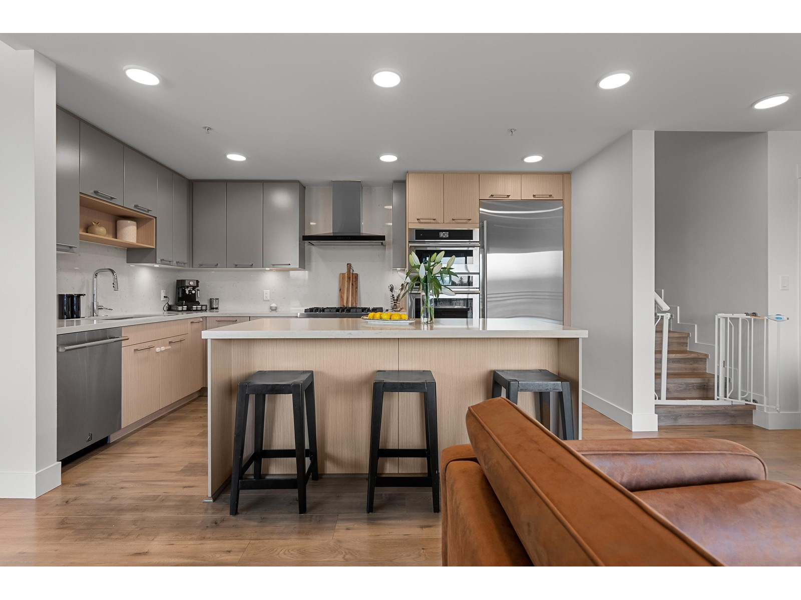 Listing Picture 15 of 40 : 501 14022 NORTH BLUFF ROAD, White Rock - 魯藝地產 Yvonne Lu Group - MLS Medallion Club Member