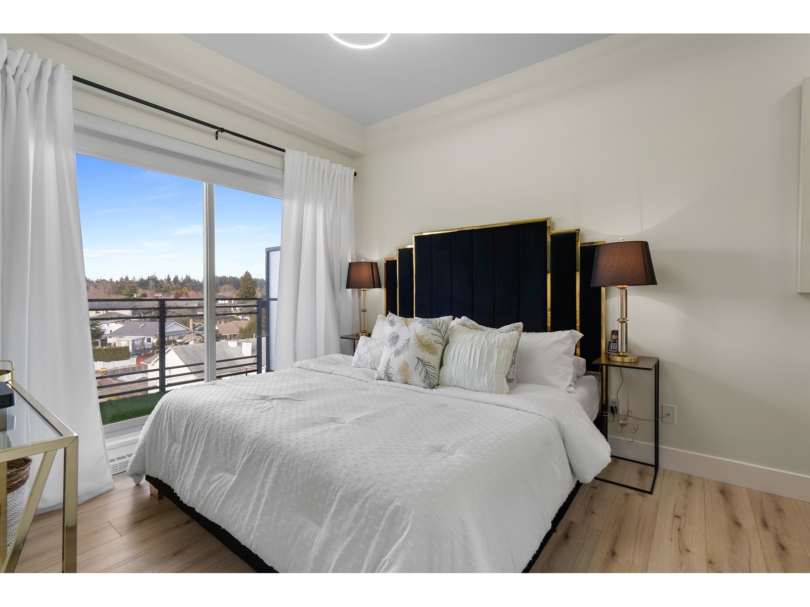 Listing Picture 20 of 40 : 501 14022 NORTH BLUFF ROAD, White Rock - 魯藝地產 Yvonne Lu Group - MLS Medallion Club Member