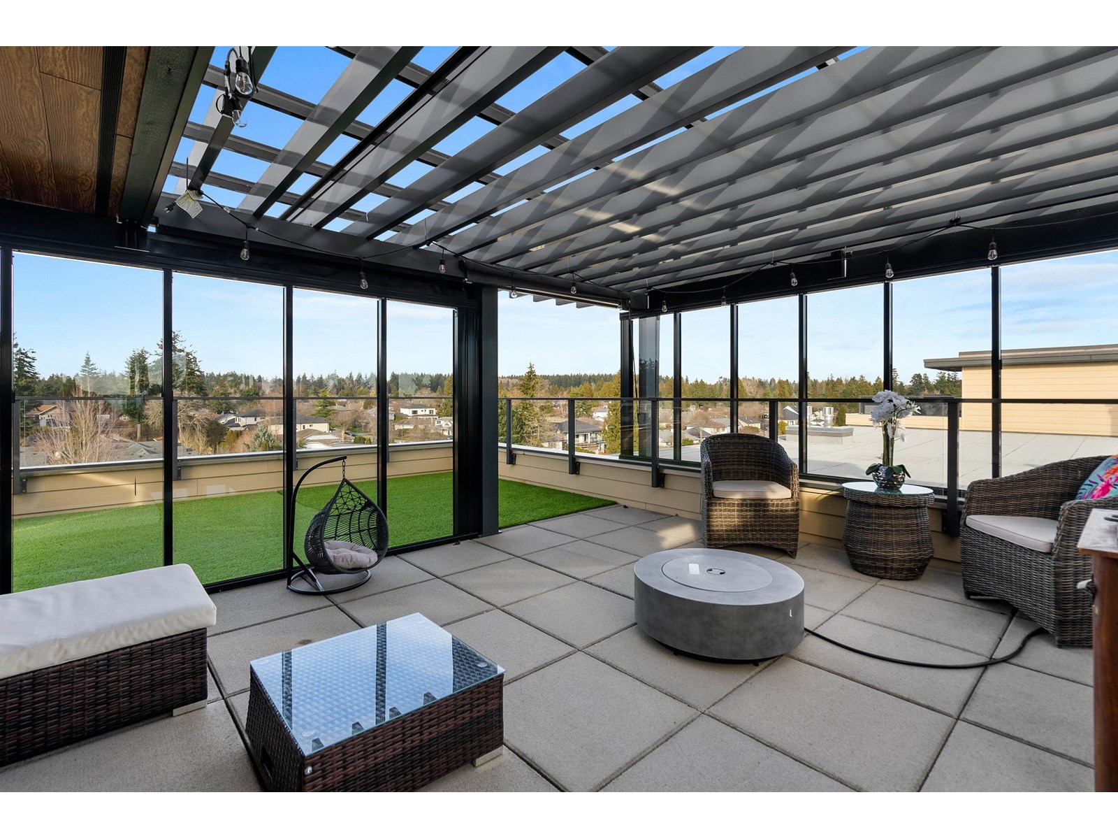 Listing Picture 33 of 40 : 501 14022 NORTH BLUFF ROAD, White Rock - 魯藝地產 Yvonne Lu Group - MLS Medallion Club Member