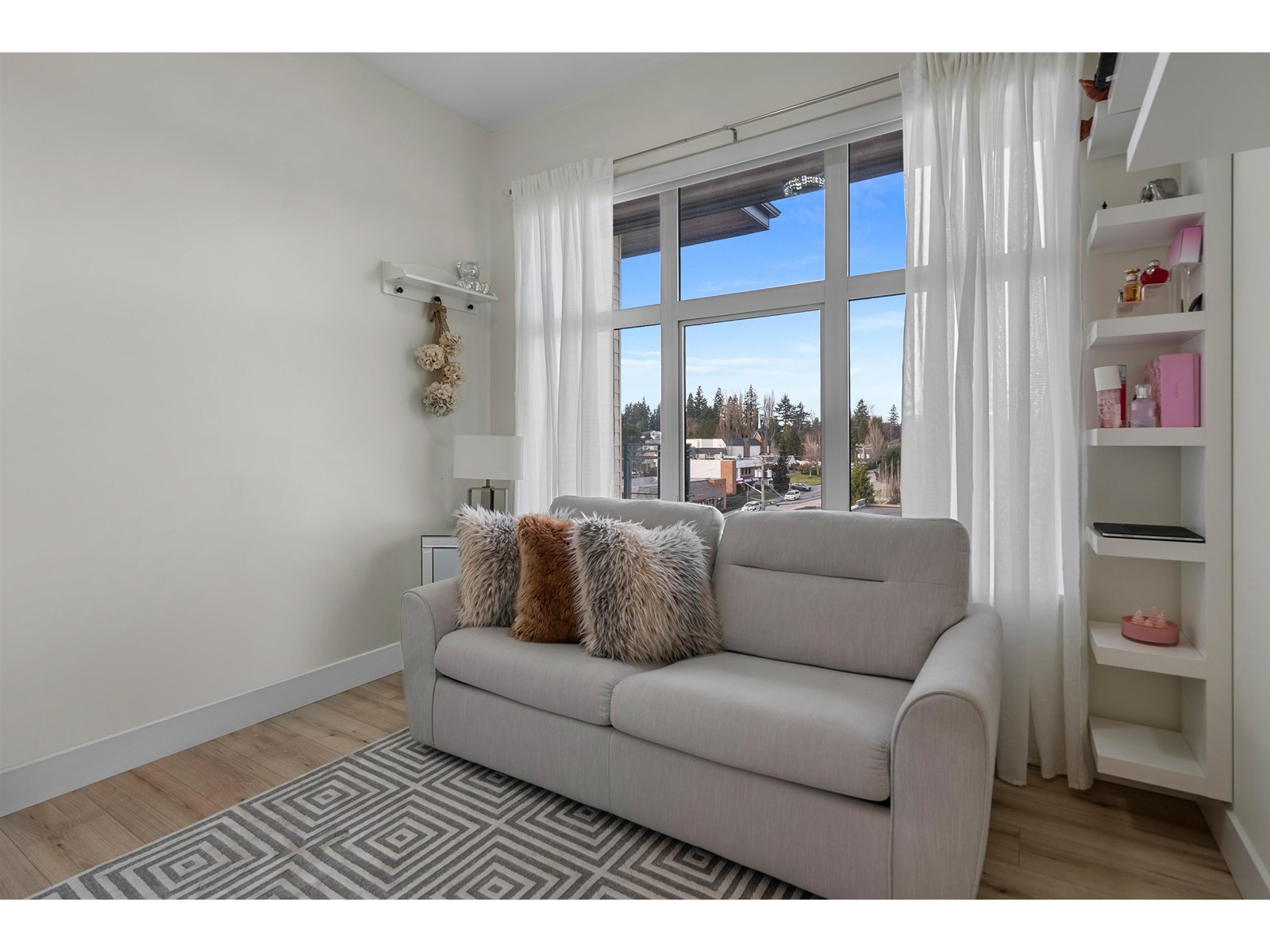 Listing Picture 27 of 40 : 501 14022 NORTH BLUFF ROAD, White Rock - 魯藝地產 Yvonne Lu Group - MLS Medallion Club Member