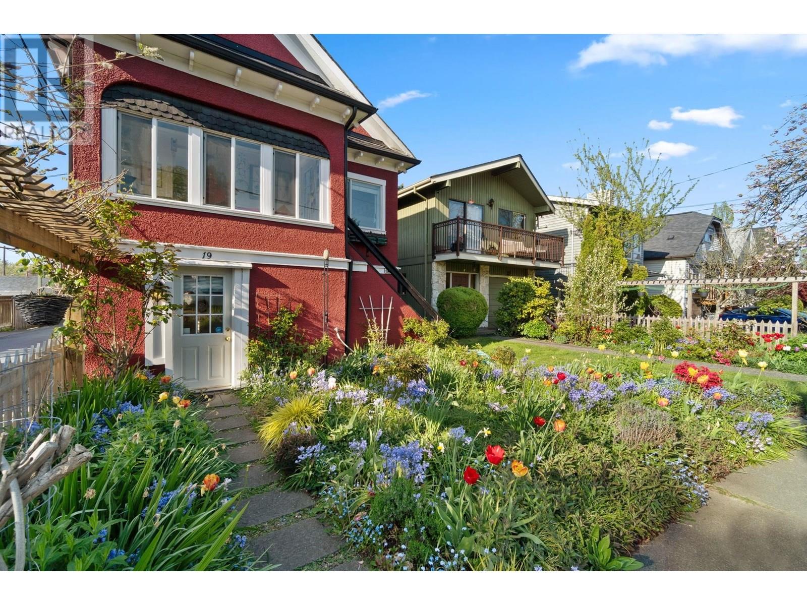 Property at 19 E 26TH AVENUE image 3