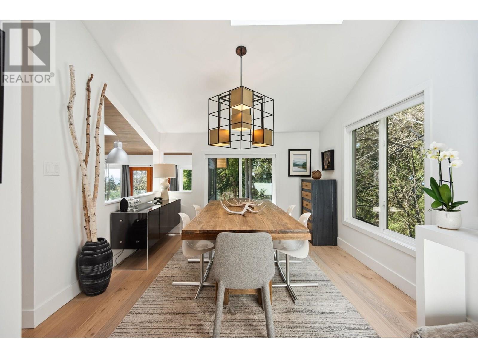 Property at 328 MONTERAY AVENUE image 5