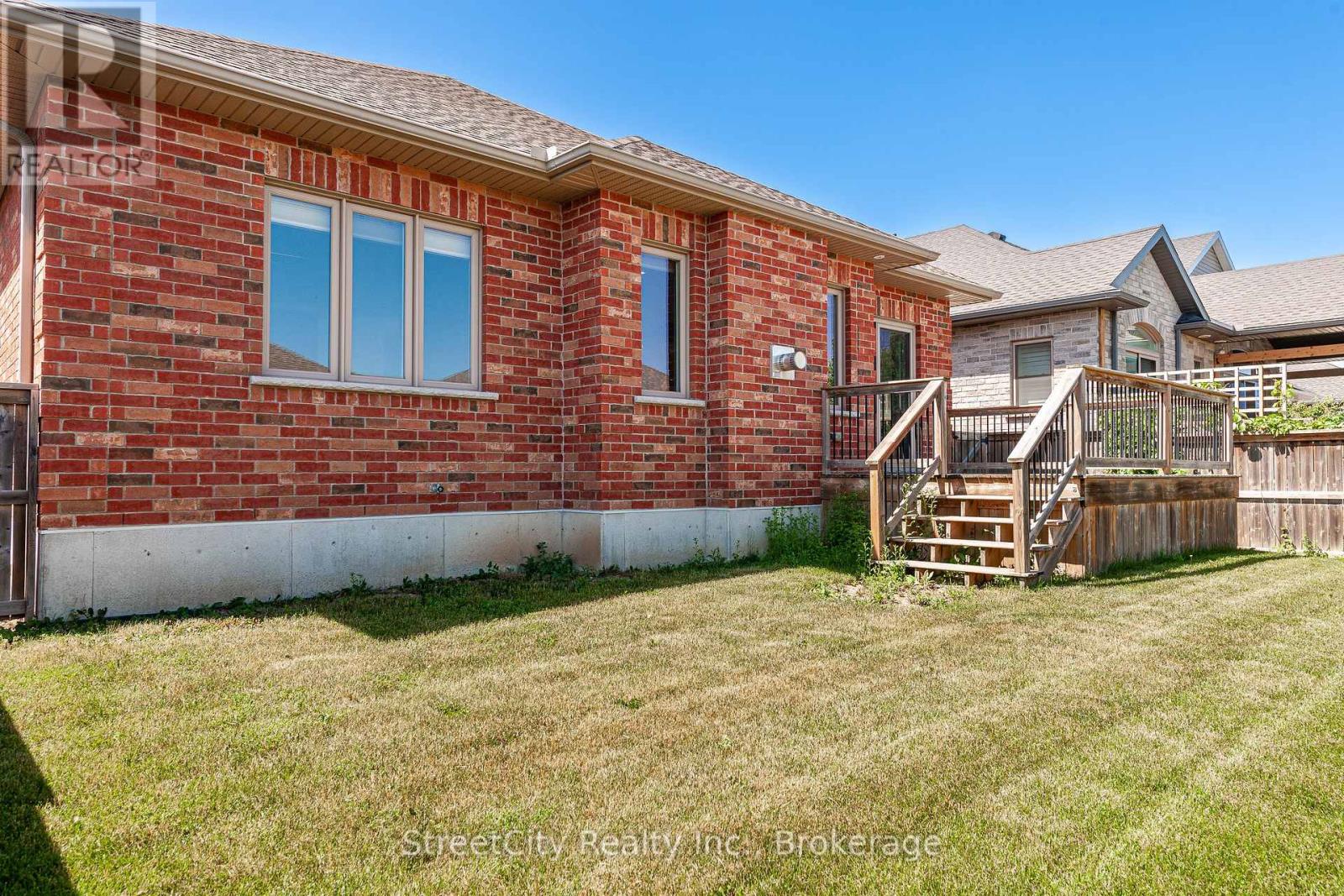 670 Forman Avenue, Stratford, Ontario  N5A 0G3 - Photo 36 - X12242335