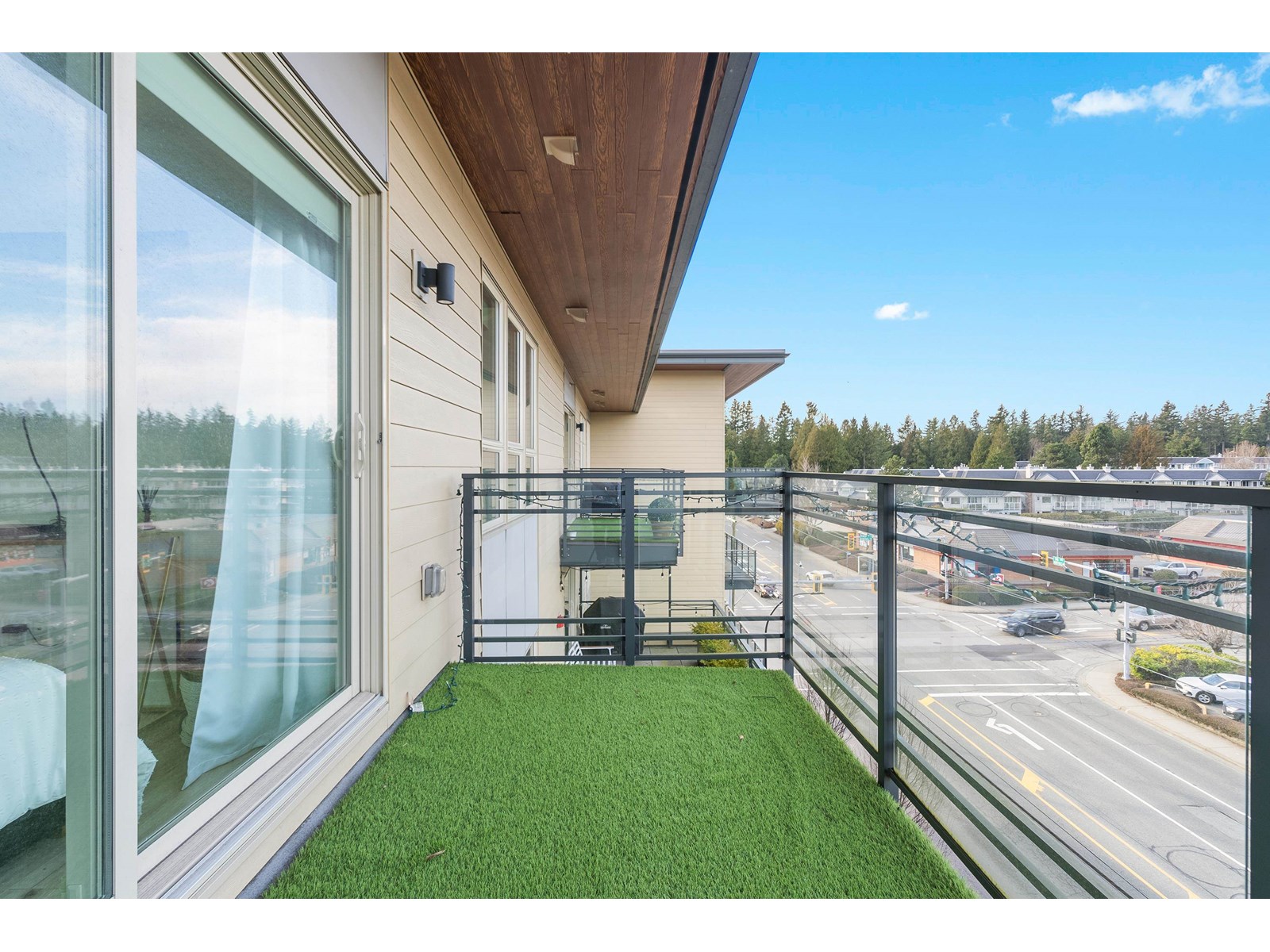 Listing Picture 21 of 40 : 501 14022 NORTH BLUFF ROAD, White Rock - 魯藝地產 Yvonne Lu Group - MLS Medallion Club Member