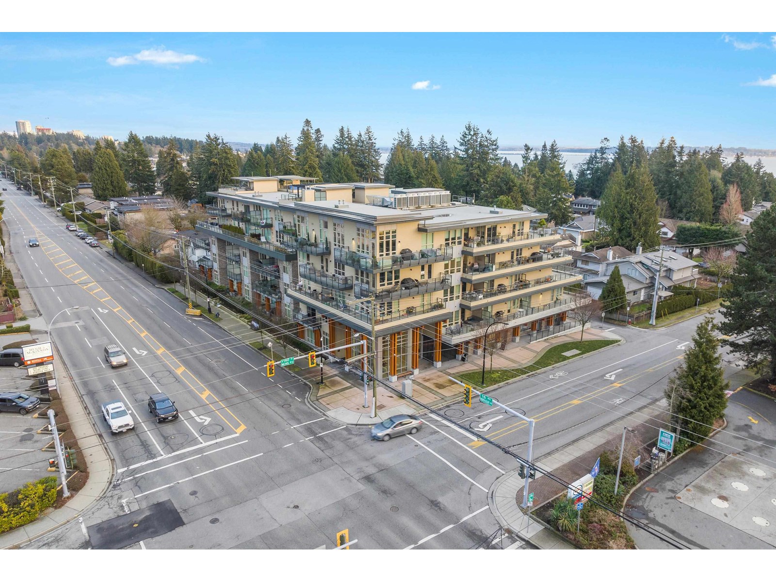 Listing Picture 37 of 40 : 501 14022 NORTH BLUFF ROAD, White Rock - 魯藝地產 Yvonne Lu Group - MLS Medallion Club Member