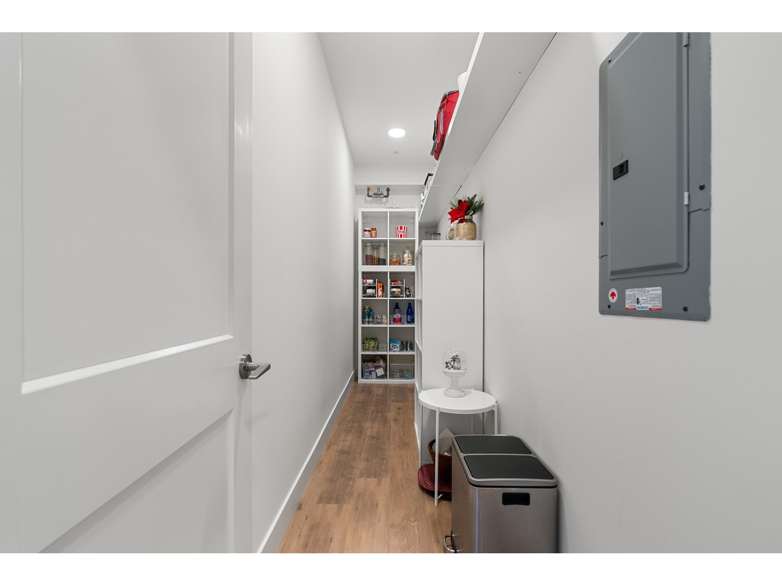 Listing Picture 32 of 40 : 501 14022 NORTH BLUFF ROAD, White Rock - 魯藝地產 Yvonne Lu Group - MLS Medallion Club Member