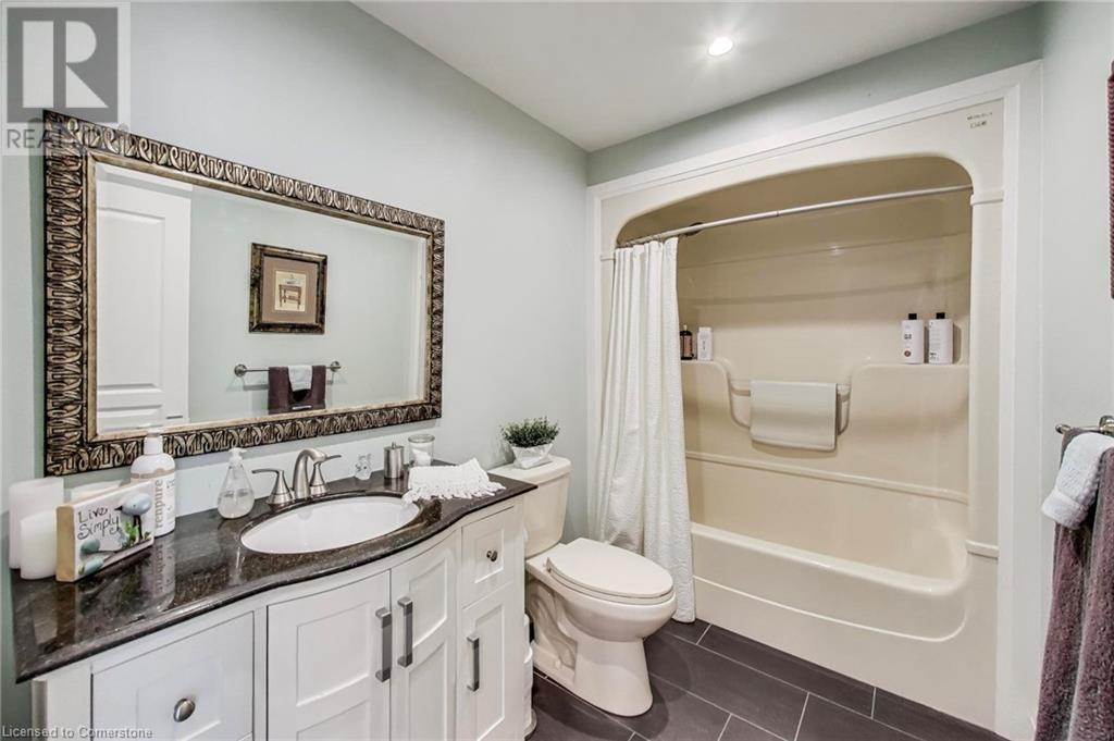 145 Edgewater Drive Unit# 22, Stoney Creek, Ontario  L8E 5W6 - Photo 28 - 40742641