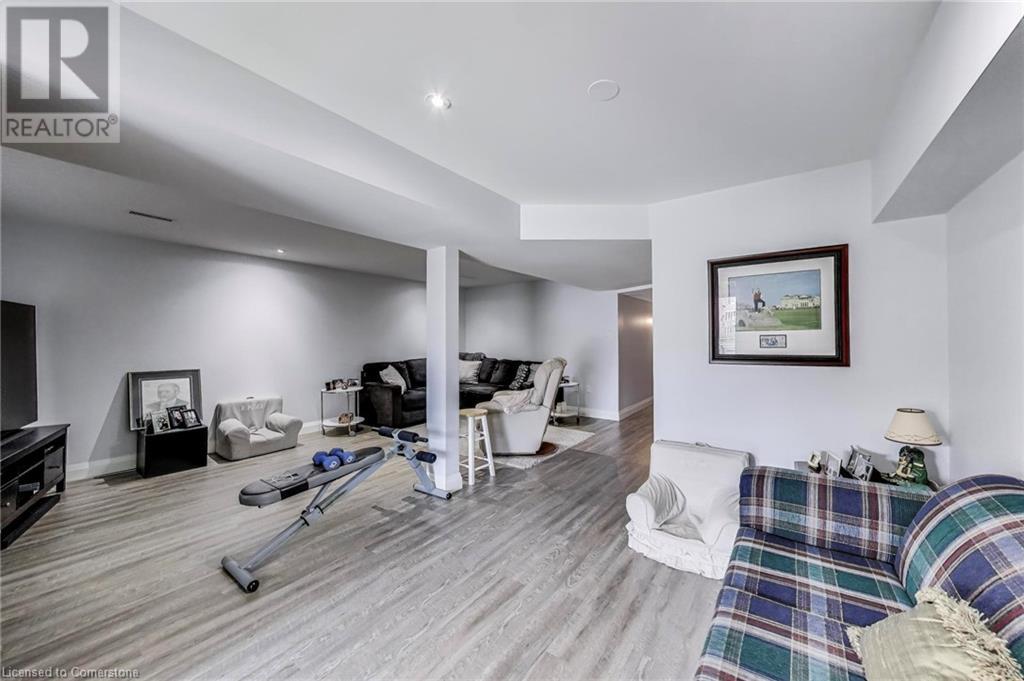 145 Edgewater Drive Unit# 22, Stoney Creek, Ontario  L8E 5W6 - Photo 32 - 40742641