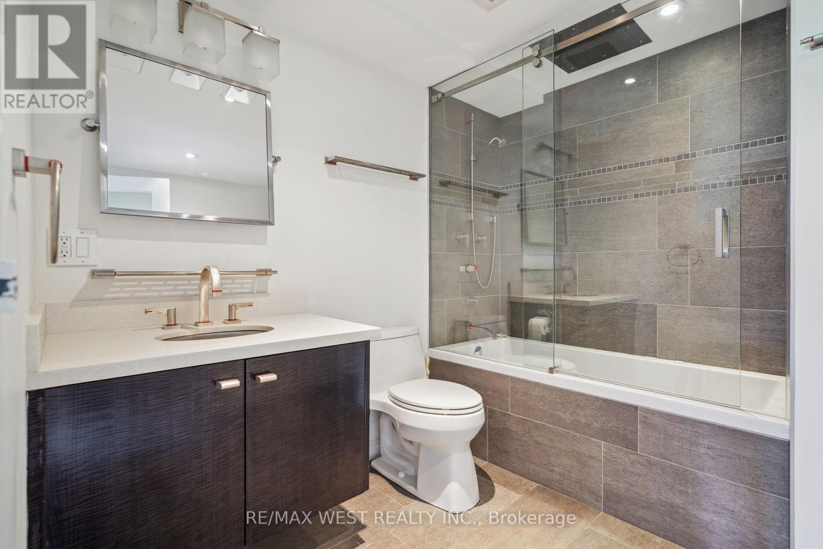 3b - 256 Jarvis Street, Toronto, Ontario  M5B 2J4 - Photo 7 - C12242371