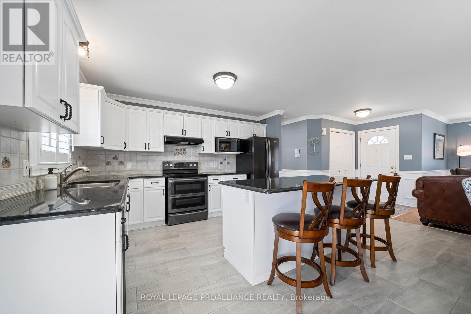 110 Dor-Ann Drive, Quinte West, Ontario  K0K 2C0 - Photo 13 - X12171076