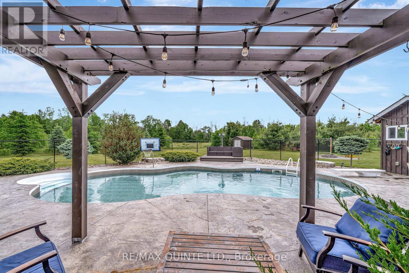 27 Charles Road, Tweed, Ontario  K0K 3J0 - Photo 34 - X12242483