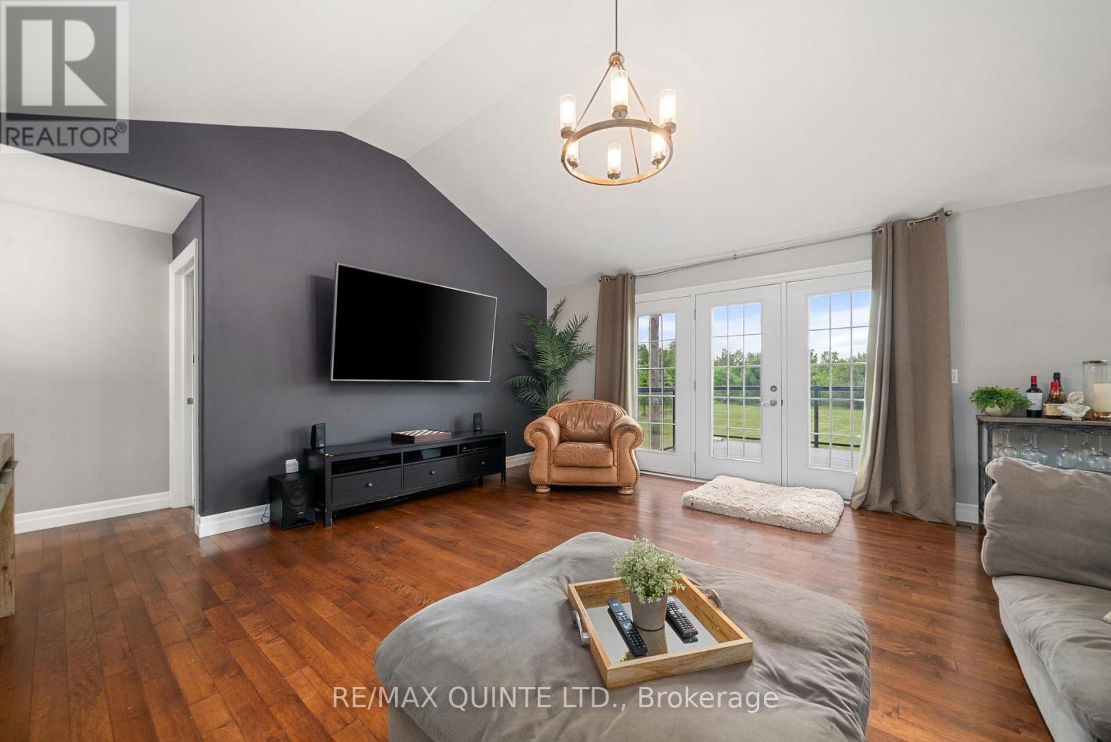 27 Charles Road, Tweed, Ontario  K0K 3J0 - Photo 9 - X12242483