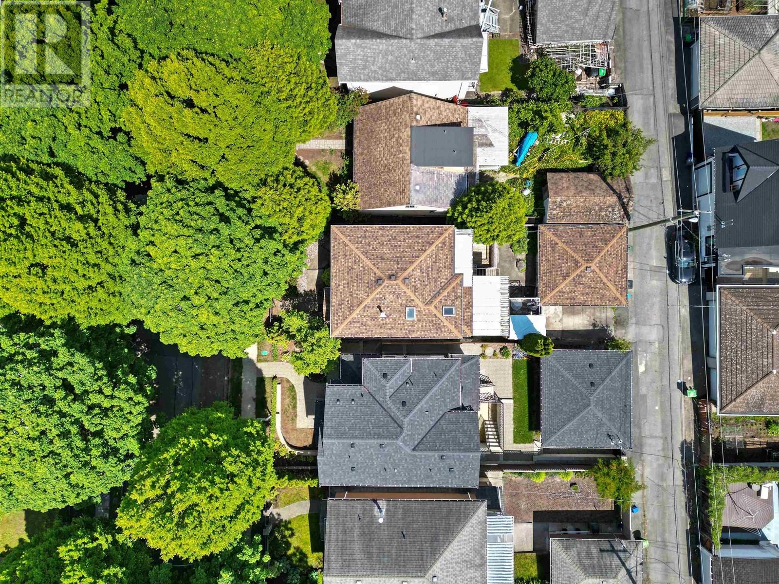 Property at 4988 SHERBROOKE STREET image 4