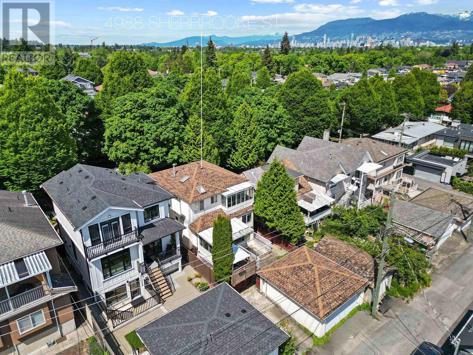 Property at 4988 SHERBROOKE STREET image 1