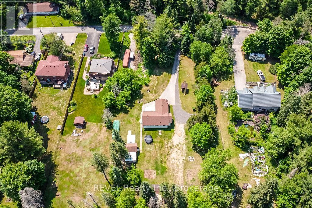 31 Pine River Road, Essa, Ontario  L0M 1B2 - Photo 9 - N12242482