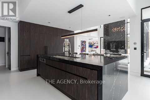 2048 Ardleigh Road, Oakville (Fd Ford), Ontario  L6J 4W8 - Photo 16 - W12239192