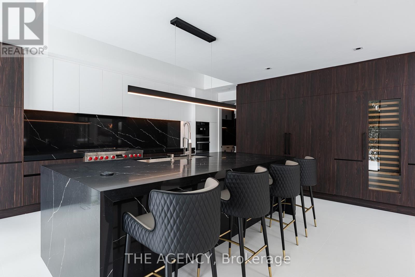 2048 Ardleigh Road, Oakville (Fd Ford), Ontario  L6J 4W8 - Photo 15 - W12239192