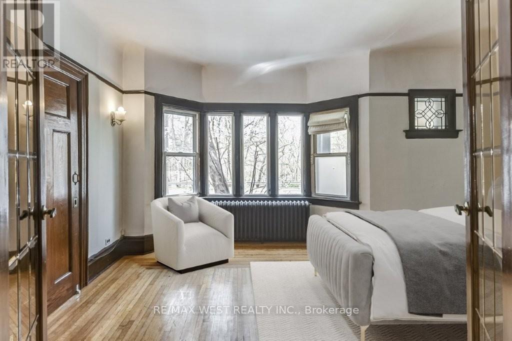 413 Parkside Drive, Toronto (High Park-Swansea), Ontario  M6R 2Z7 - Photo 18 - W12242386