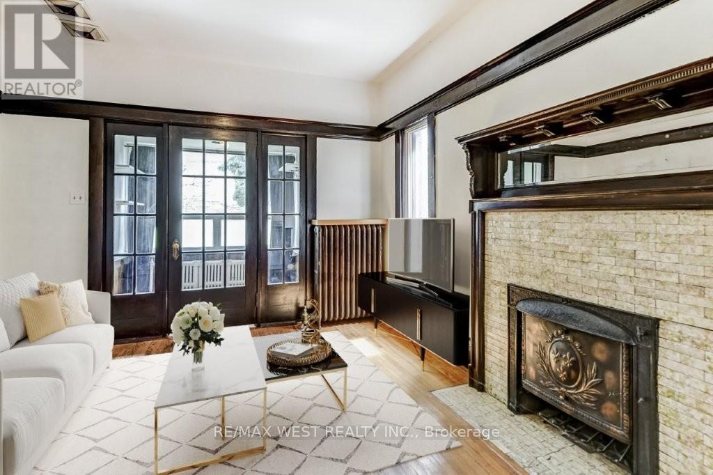 Property at 413 PARKSIDE DRIVE image 4